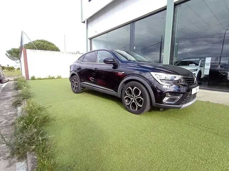 Usado Renault Arkana Techno 140 CV (102 kW) 2022 Negro SUV