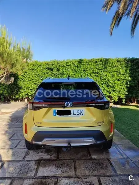 Usado Toyota Yaris Cross Edition 116 CV (85 kW) 2021 Amarillo SUV