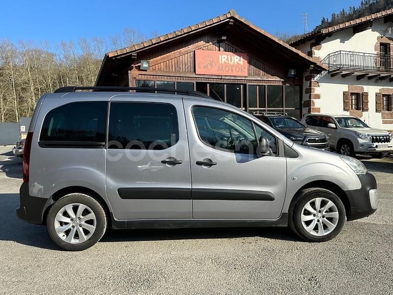 Gris / plata Usado 2016 Peugeot Partner Tepee Outdoor Monovolumen | 11.999 € (Un poco caro) - Imagen 1/4