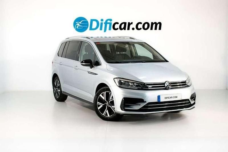 Usado VW Touran R-line 150 CV (110 kW) 2020 Plateado Monovolumen
