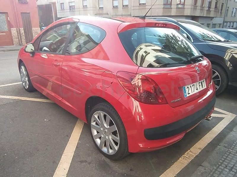 Usado Peugeot 207 GTi 110 CV (80 kW) 2007 Rojo Berlina