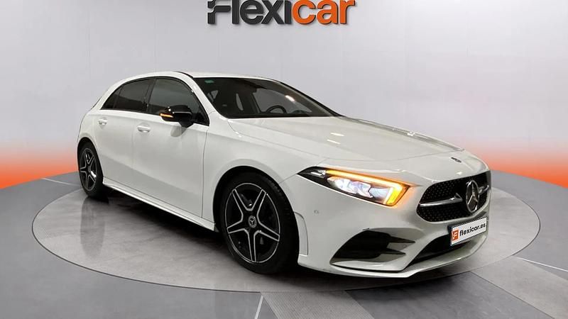 Usado Mercedes A180 116 CV (85 kW) 2019 Blanco Utilitario