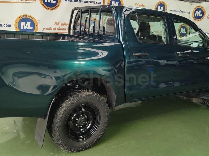 Usado Toyota HiLux 150 CV (110 kW) 2019 Verde Recogida