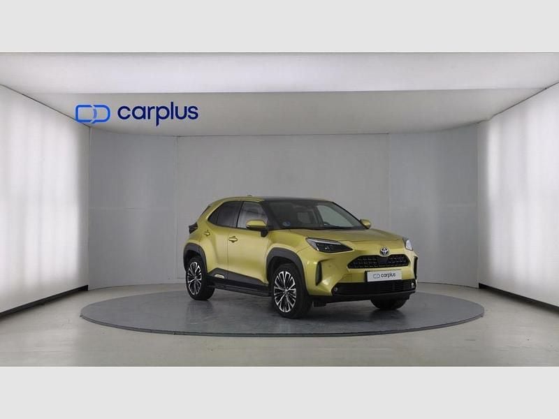 Usado Toyota Yaris Cross Plus 116 CV (85 kW) 2023 Gold yellow SUV