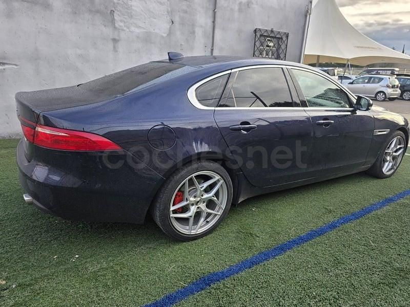 Usado Jaguar XF Portfolio 300 CV (220 kW) 2016 Azul Berlina