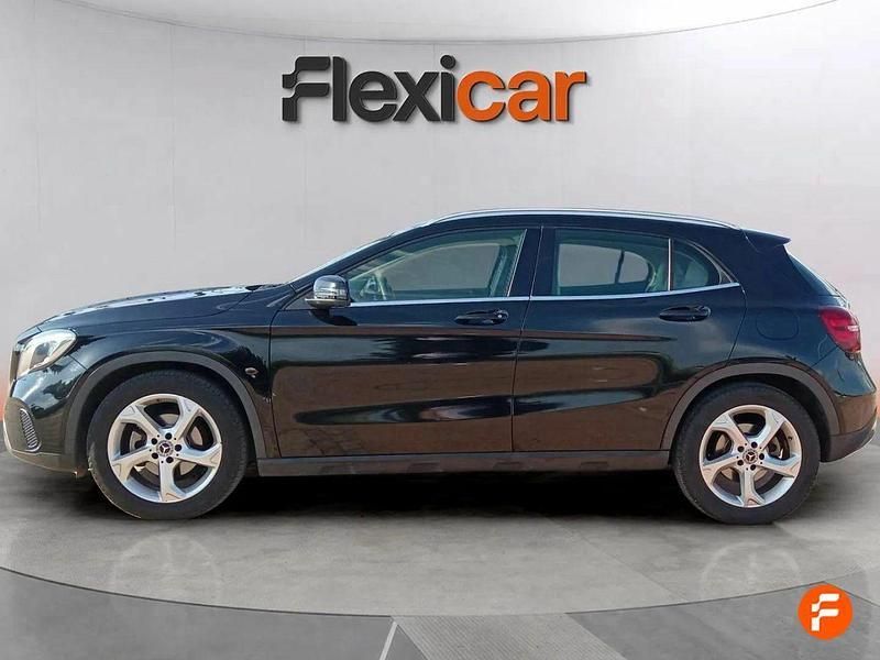 Usado Mercedes GLA200 Urban 136 CV (100 kW) 2017 Negro SUV