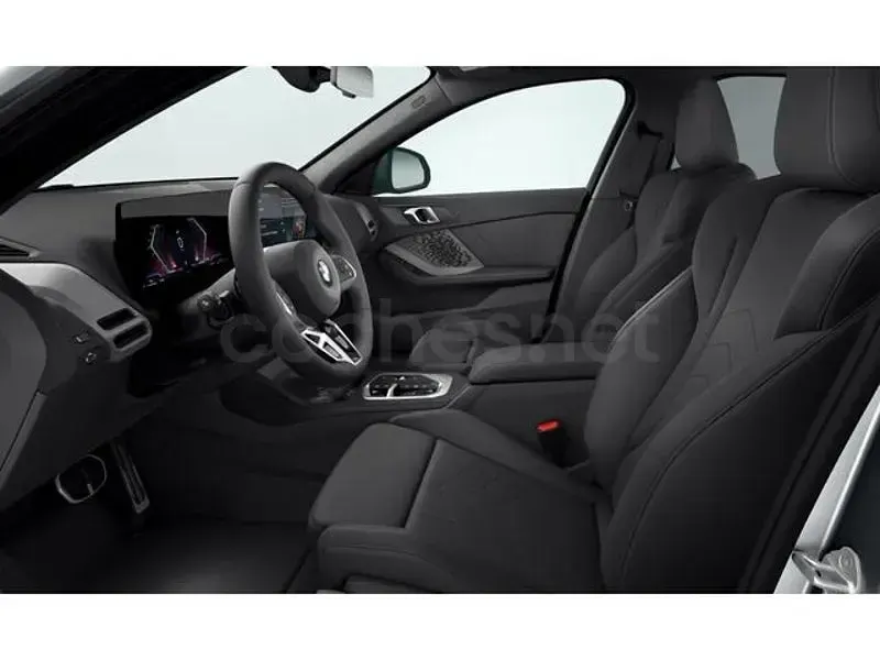 Usado BMW 120 Comfort Edition 170 CV (125 kW) 2025 Gris / plata Utilitario