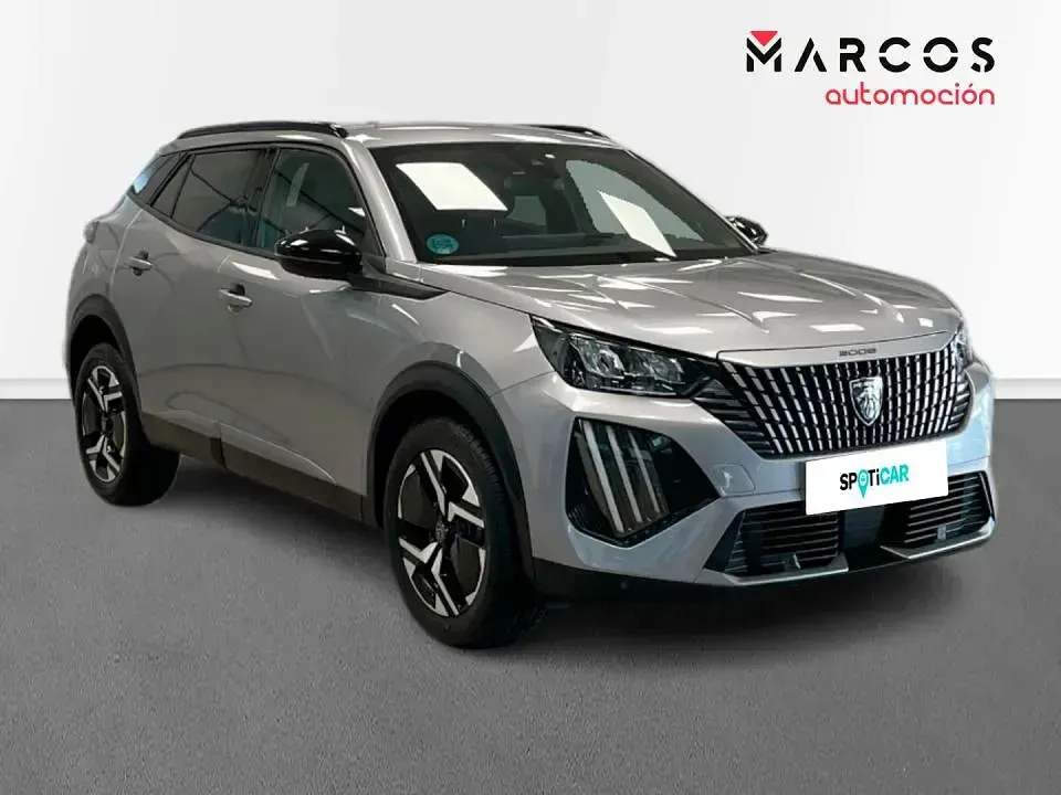 Usado Peugeot 2008 Allure 100 CV (73 kW) 2024 SUV