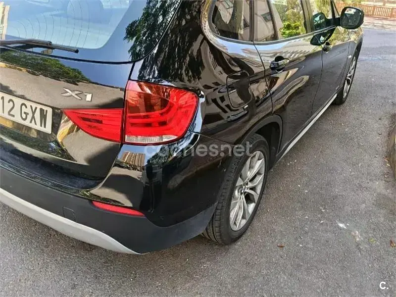 Usado BMW X1 143 CV (105 kW) 2010 Negro SUV