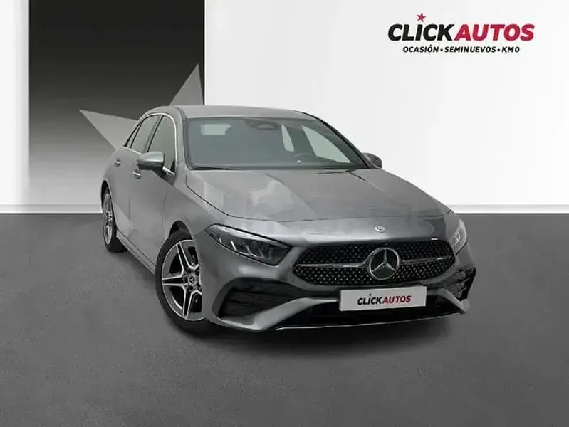 Usado Mercedes A200 163 CV (119 kW) 2024 Gris / plata Berlina