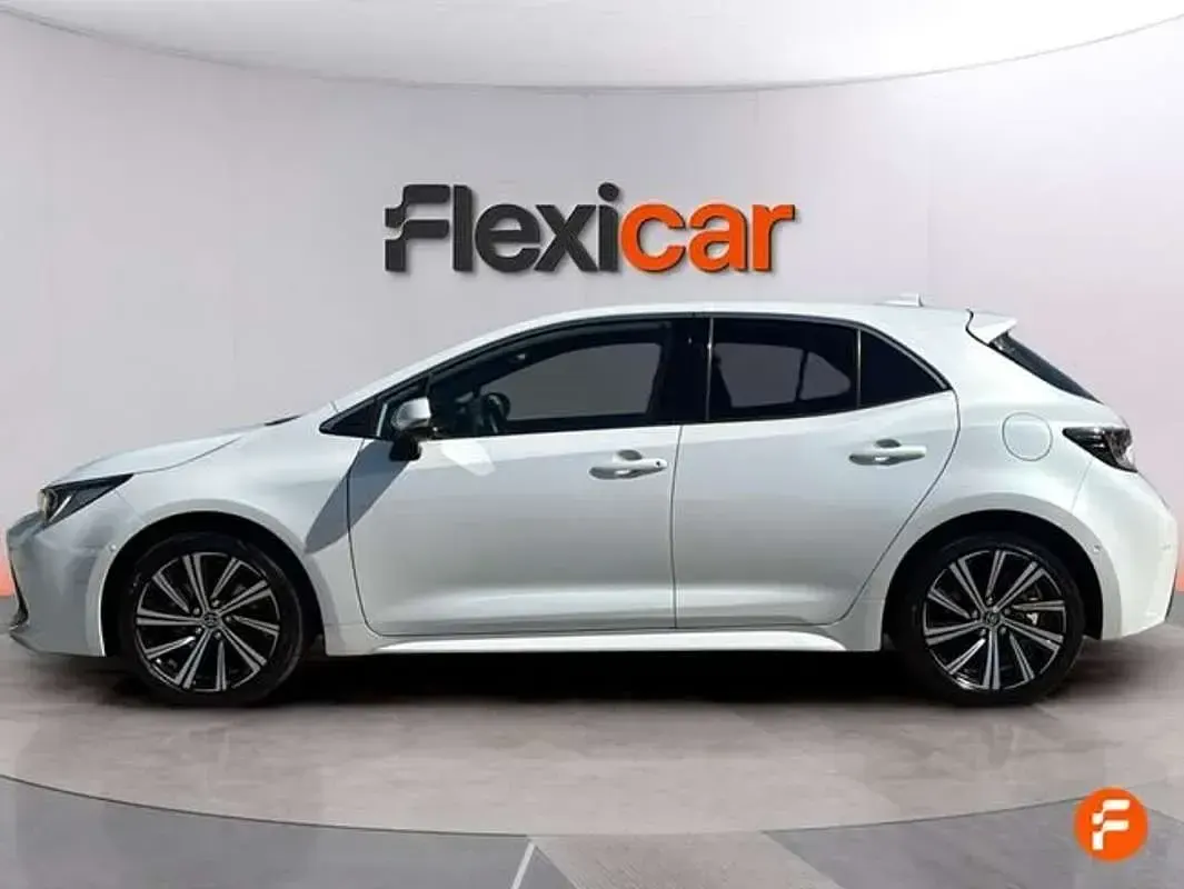 Usado Toyota Corolla Active 140 CV (102 kW) 2023 Blanco Utilitario