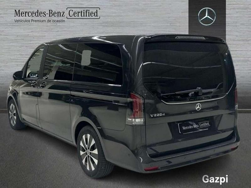 Usado Mercedes V220 Style 163 CV (119 kW) 2025 Monovolumen