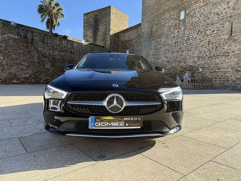 Usado Mercedes CLA200 150 CV (110 kW) 2023 Negro Coupe