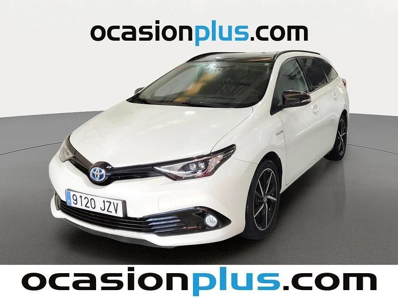 Usado Toyota Auris 136 CV (100 kW) 2017 Blanco Familiar