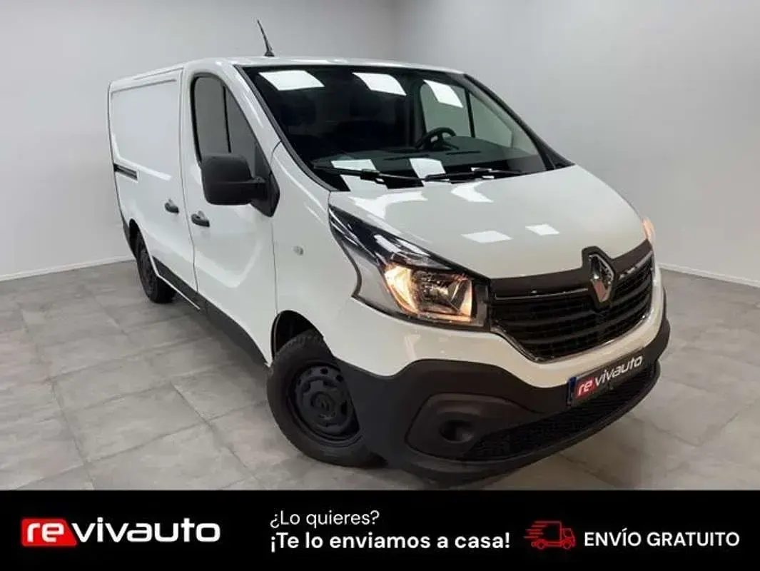 Usado Renault Trafic 120 CV (88 kW) 2021 Blanco Monovolumen