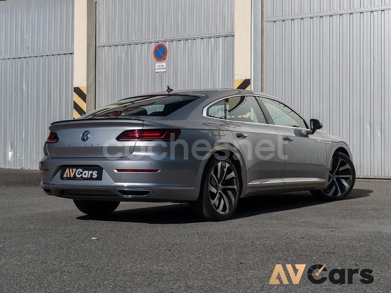 Usado VW Arteon R-line 150 CV (110 kW) 2019 Gris / plata Berlina