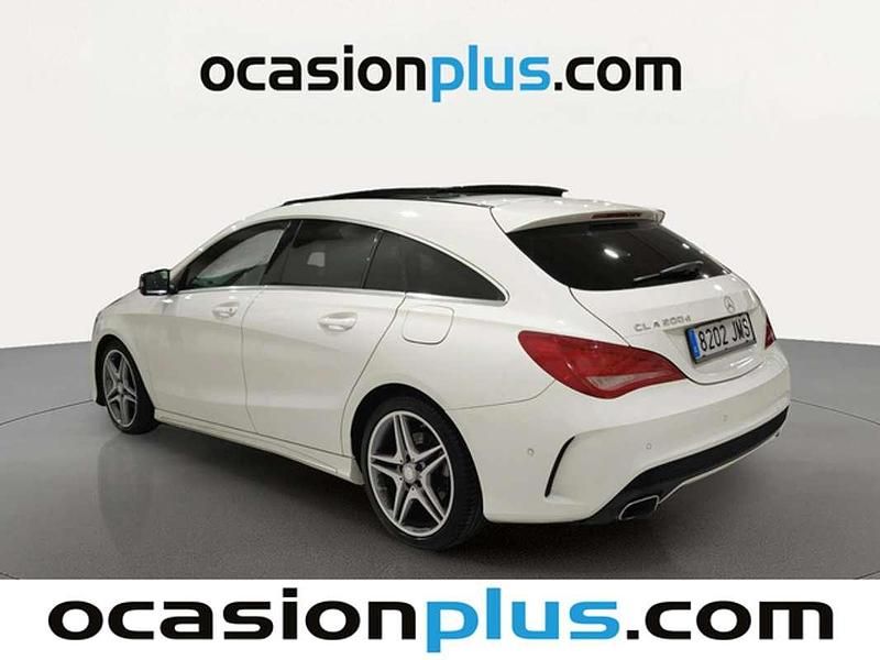 Usado Mercedes CLA200 Shooting Brake 136 CV (100 kW) 2016 Blanco Familiar