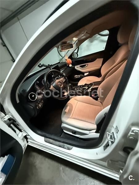 Usado Mercedes C200 136 CV (100 kW) 2015 Blanco Familiar