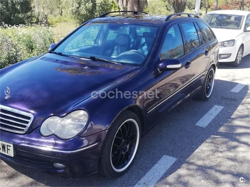 Usado Mercedes C270 Avantgarde 170 CV (125 kW) 2002 Azul Familiar