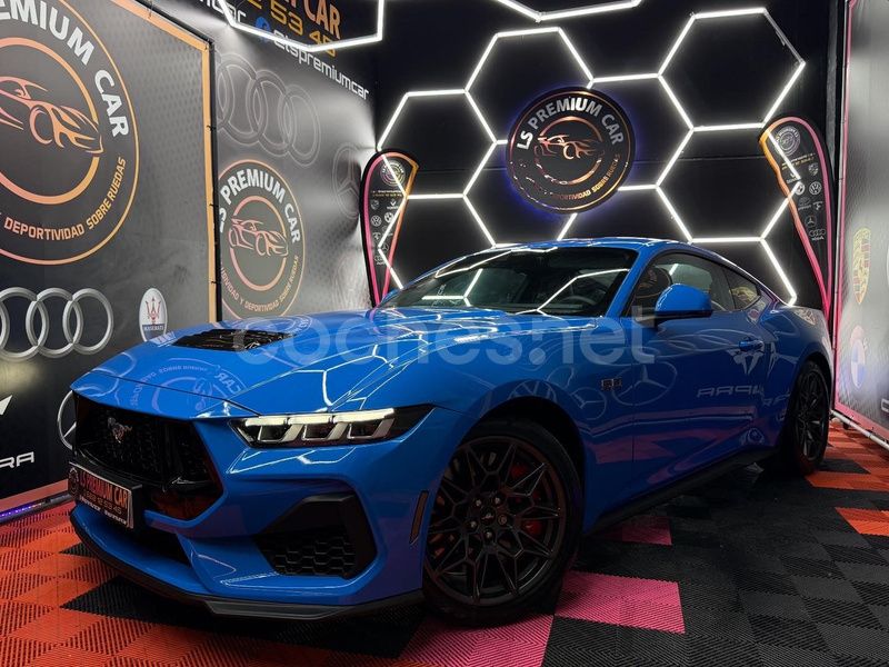 Azul Usado 2024 Ford Mustang GT Coupe | 59.990 € (Precio justo) - Imagen 1/4