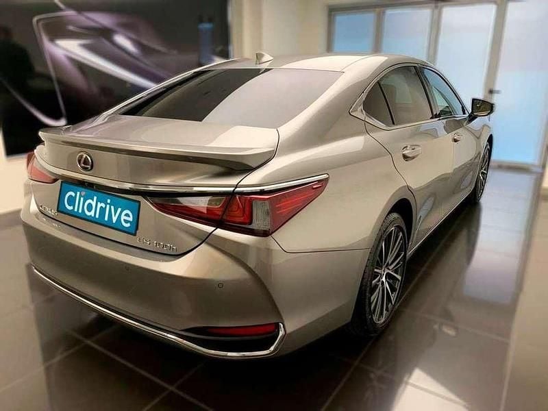 Usado Lexus ES300 218 CV (160 kW) 2023 Gris Berlina