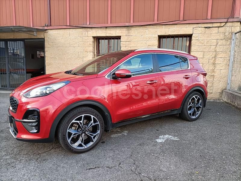 Usado Kia Sportage GT-Line 136 CV (100 kW) 2019 Granate SUV