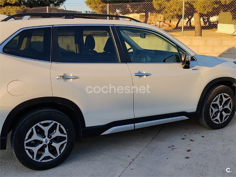Blanco Usado 2021 Subaru Forester SUV | 27.200 € (Precio justo) - Imagen 1/4