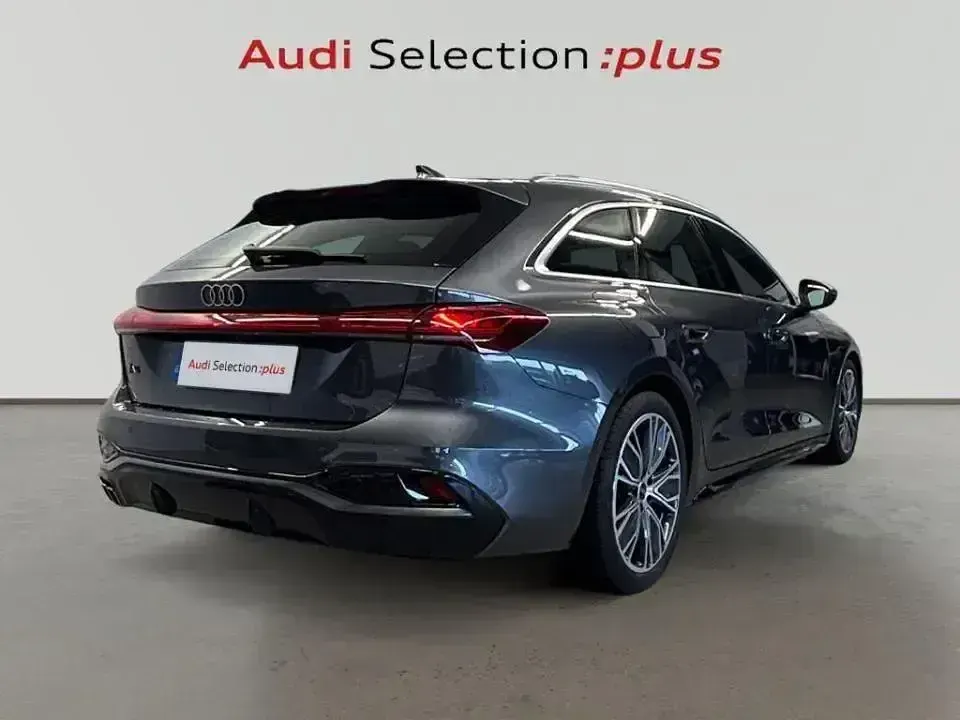 Usado Audi A5 S-Line 204 CV (150 kW) 2024 Gris Familiar