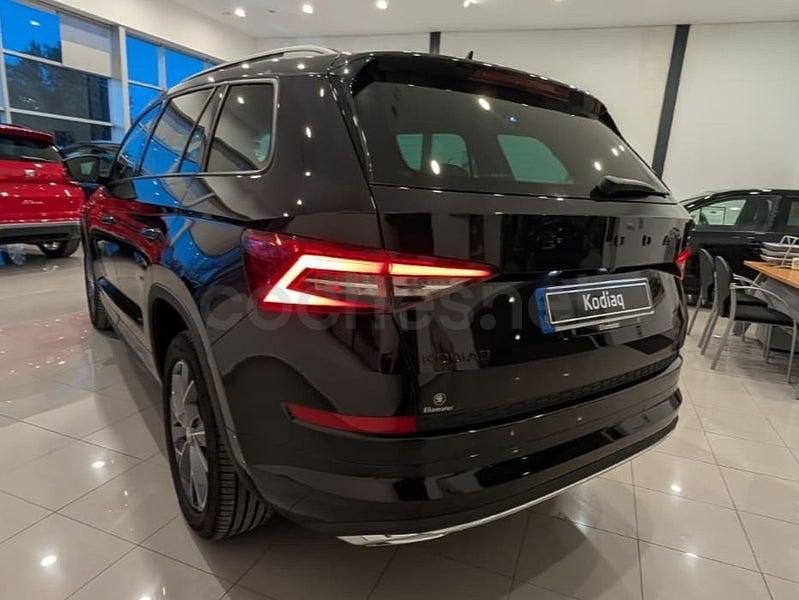 Usado Skoda Kodiaq SportLine 150 CV (110 kW) 2021 Negro SUV