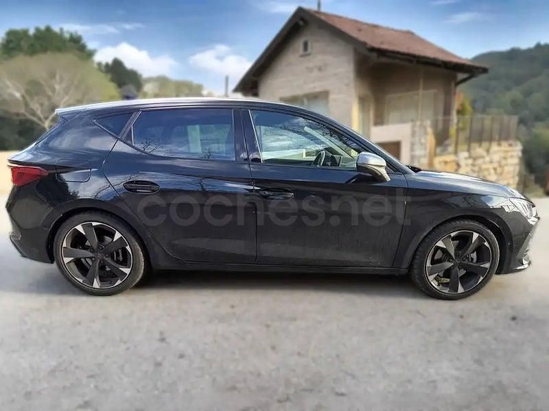Usado Cupra Leon 190 CV (139 kW) 2023 Negro Berlina