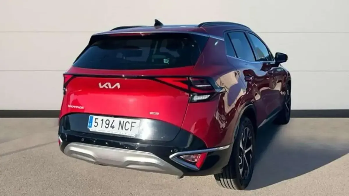 Usado Kia Sportage 215 CV (158 kW) 2025 Rojo SUV