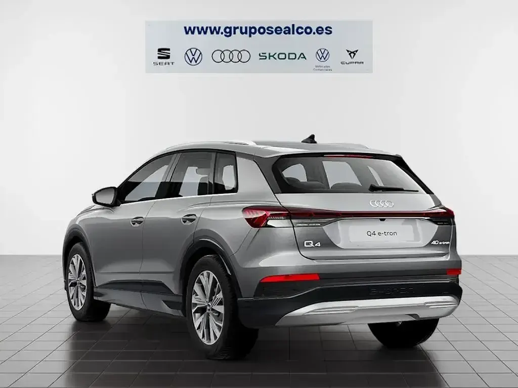 Nuevo Audi Q4 e-tron Advanced Plus 150 kW (204 CV) 2026 Gris SUV