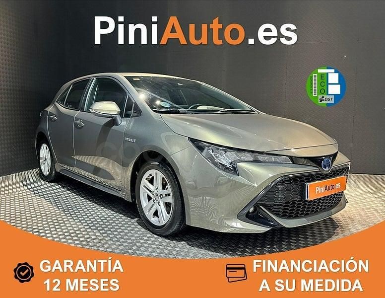 Usado Toyota Corolla Business Edition 122 CV (89 kW) 2021 Gris / plata Berlina