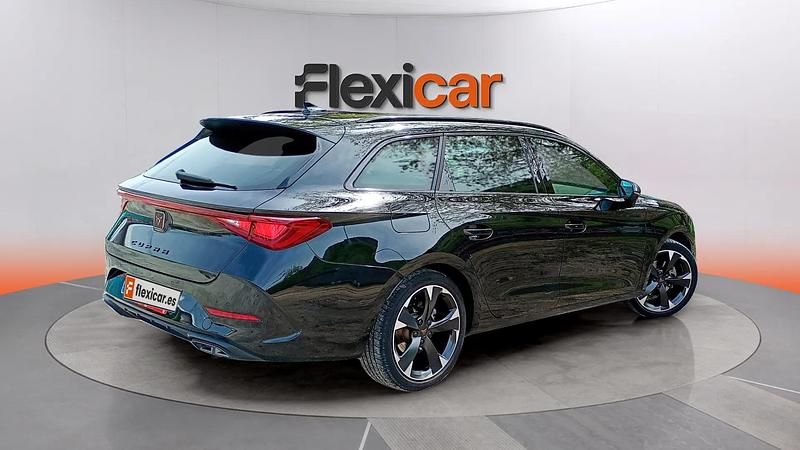 Usado Cupra Leon 150 CV (110 kW) 2024 Negro Familiar
