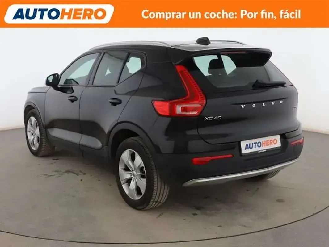 Käytetty Volvo XC40 Business Edition 150 HP (110 kW) 2020 Musta Katumaasturi
