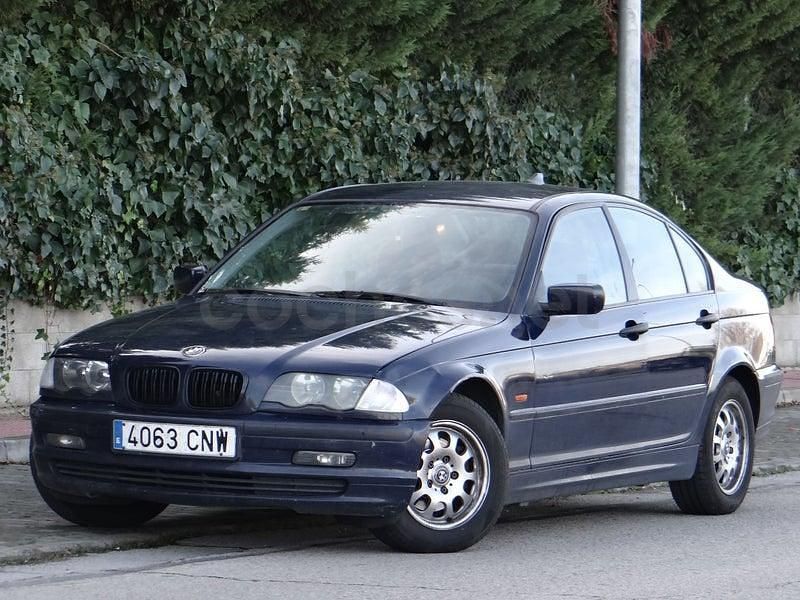 Usado BMW 318 118 CV (86 kW) 1999 Azul Berlina