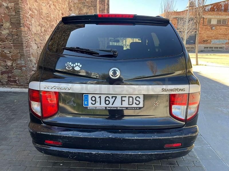Usado Ssangyong (KGM) Kyron Limited 141 CV (103 kW) 2006 Negro SUV