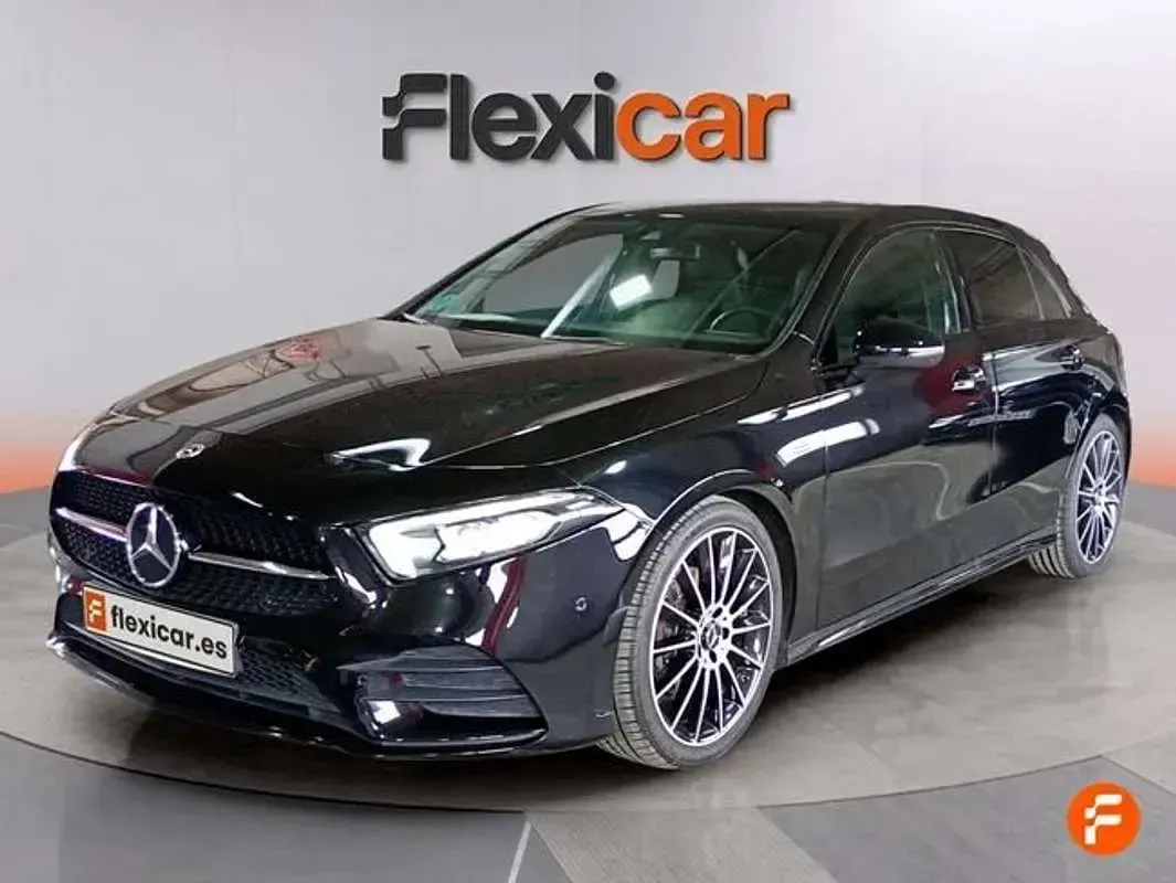 Usado Mercedes A180 136 CV (100 kW) 2021 Negro Berlina