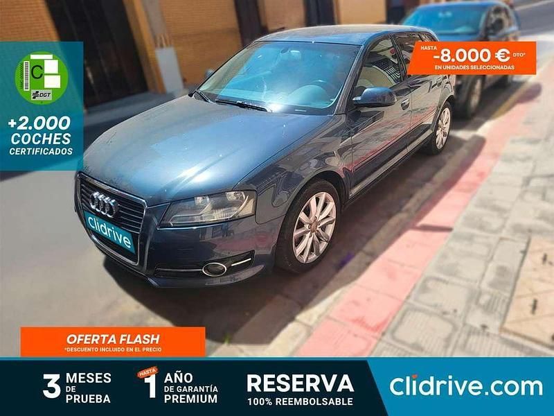 Gris Usado 2012 Audi A3 Sportback Attraction Utilitario | 5490 € - Imagen 1/3
