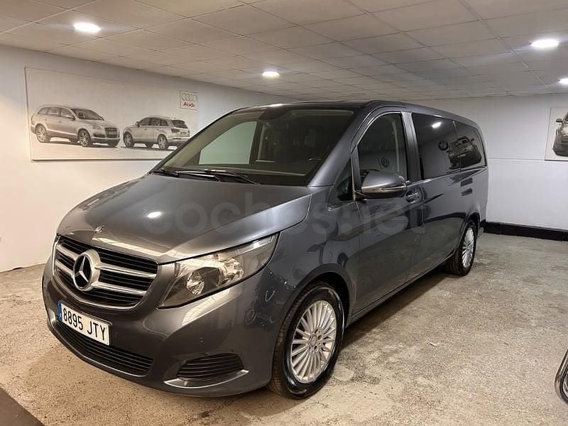 Usado Mercedes V200 Avantgarde 136 CV (100 kW) 2016 Gris / plata Monovolumen