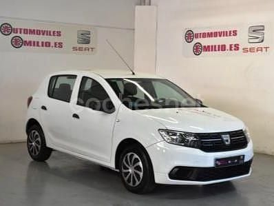 Usado Dacia Sandero Base 73 CV (53 kW) 2017 Blanco Berlina
