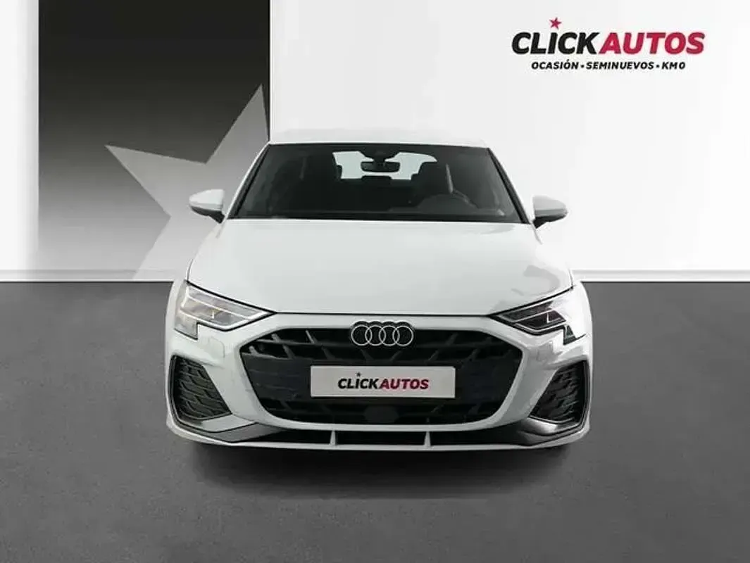 Usado Audi A3 S-Line 116 CV (85 kW) 2025 Blanco Berlina
