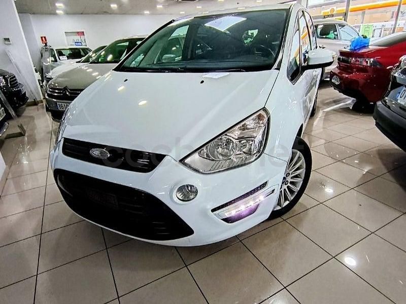 Usado Ford S-MAX Limited 140 CV (102 kW) 2015 Blanco Monovolumen