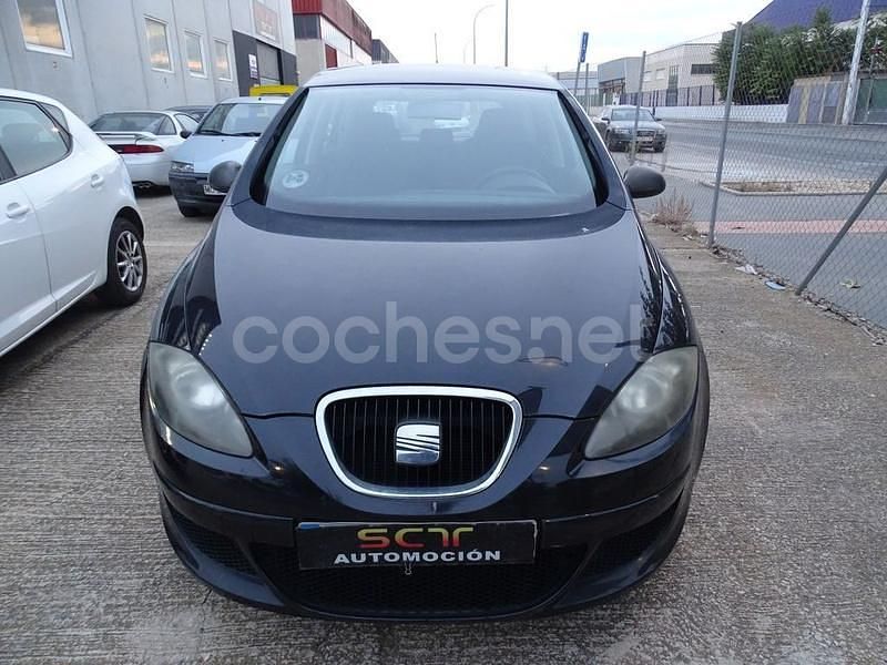 Negro Usado 2009 Seat Altea Reference Monovolumen | 5990 € (Buen precio) - Imagen 1/4