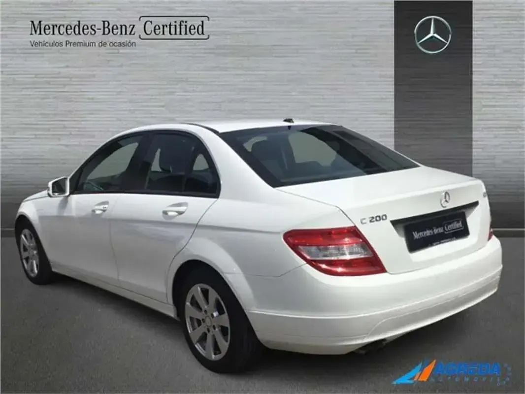 Usado Mercedes C200 Edition 136 CV (100 kW) 2010 Blanco Berlina