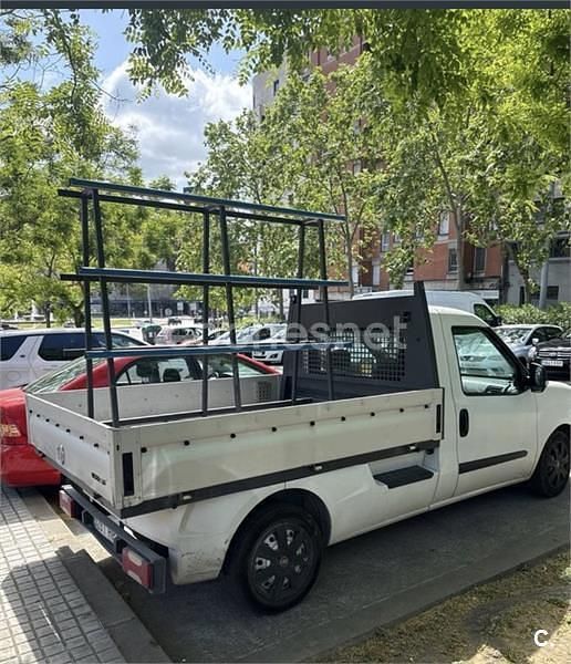 Usado Fiat Doblò 105 CV (77 kW) 2012 Blanco Monovolumen