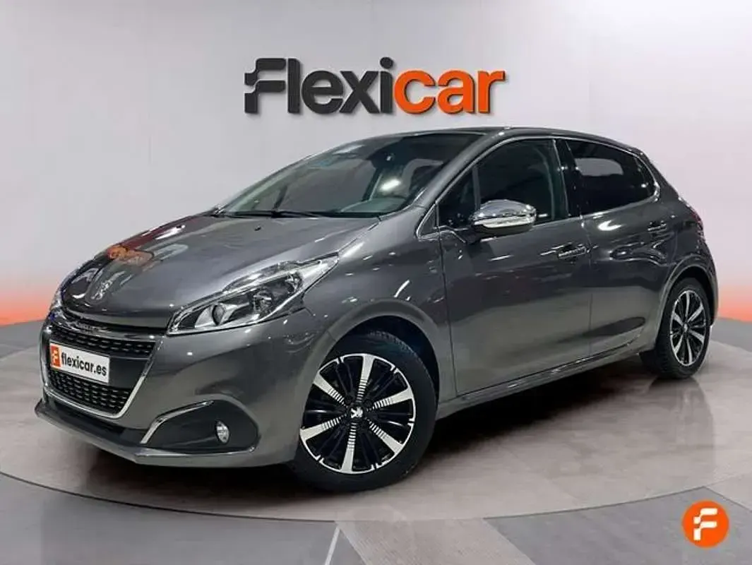 Usado Peugeot 208 S 83 CV (61 kW) 2018 Gris Utilitario