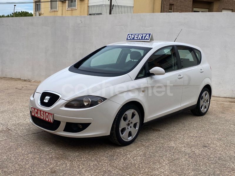 Blanco Usado 2006 Seat Altea Reference Monovolumen | 4100 € (Precio justo) - Imagen 1/4