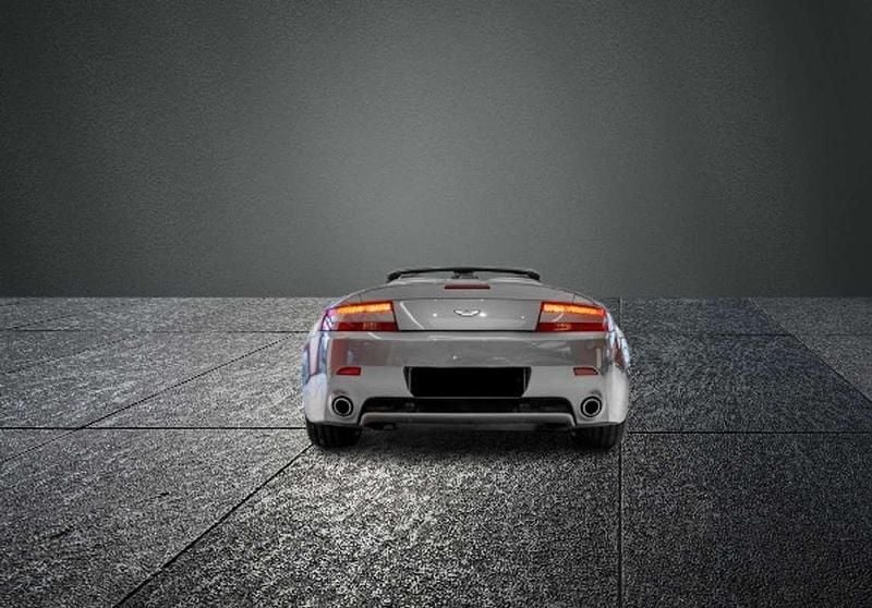 Usado Aston Martin V8 Vantage 405 CV (297 kW) 2008 Gris Descapotable