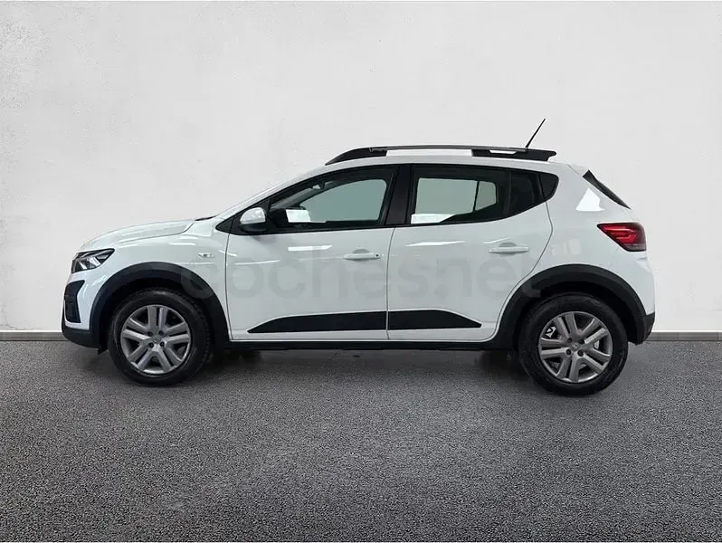 Usado Dacia Sandero Comfort 91 CV (66 kW) 2022 Blanco Berlina